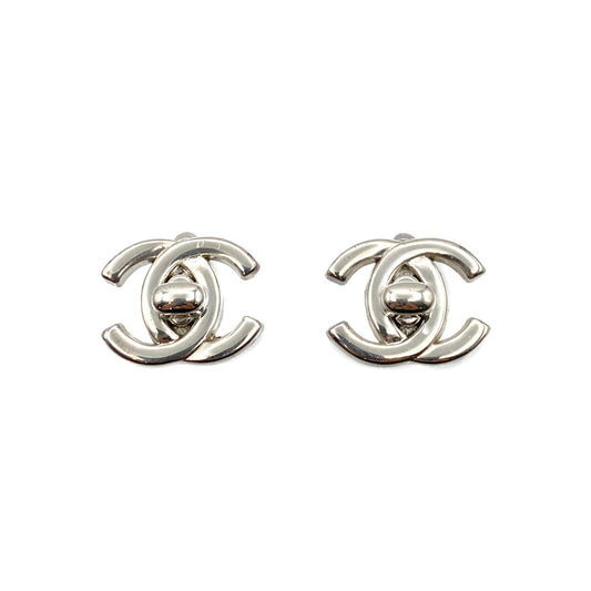 CHANEL VINTAGE EARRINGS TURN LOCK ACCESSORY 96P 90263335