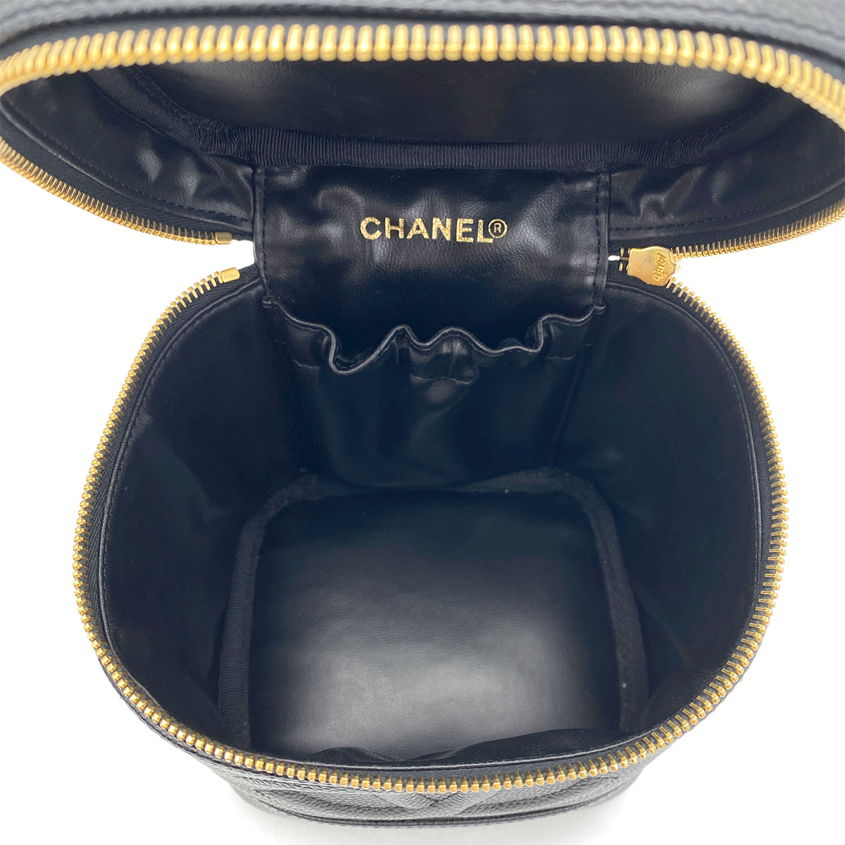 CHANEL VINTAGE VANITY HAND BAG BLACK CAVIAR SKIN 90265305