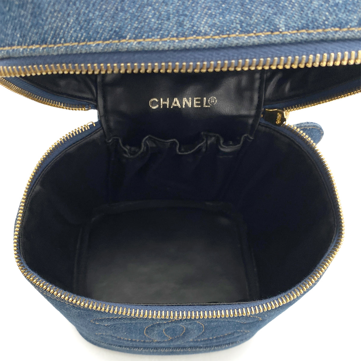 CHANEL VINTAGE VANITY HAND BAG BLUE DENIM 90265413
