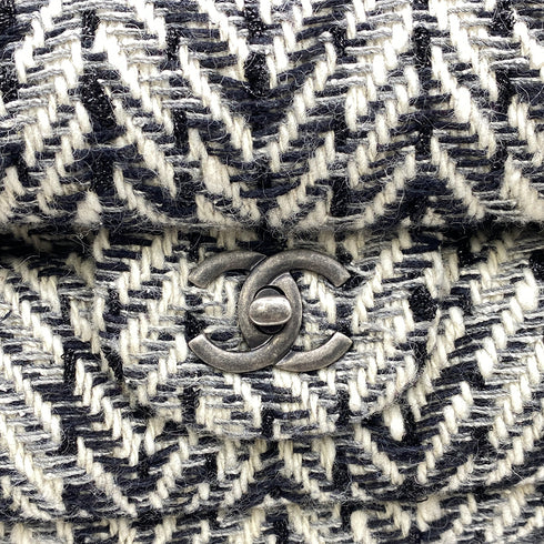 CHANEL CHAIN SHOULDER BAG BLACK WHITE TWEED 90268081 - PURPOSE