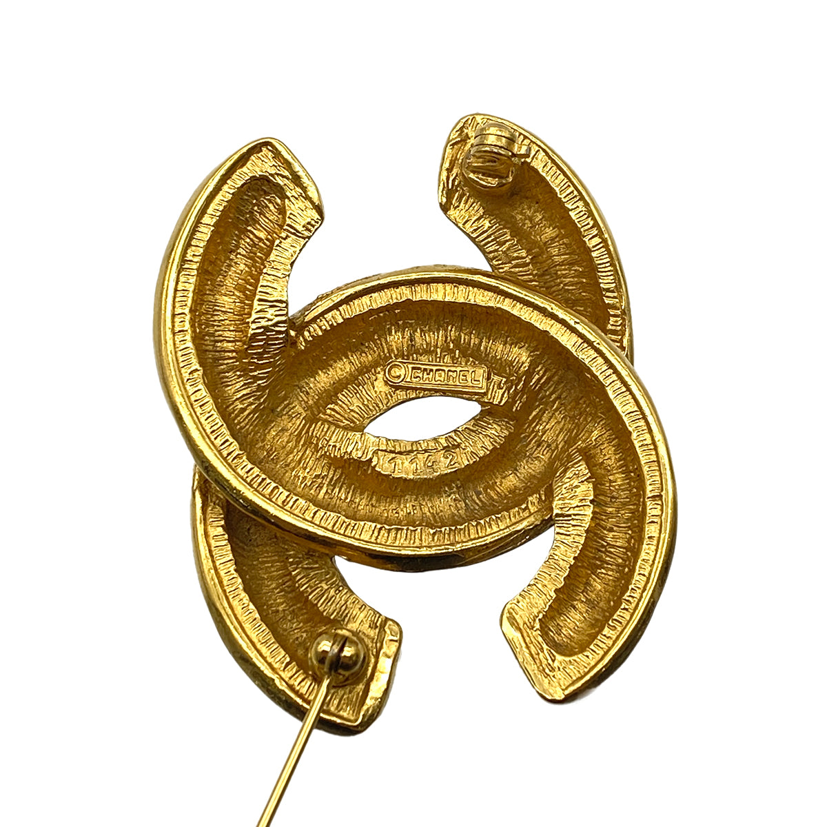 CHANEL VINTAGE MATELASSE COCOMARK BROOCH GOLD ACCESSORY 90269853