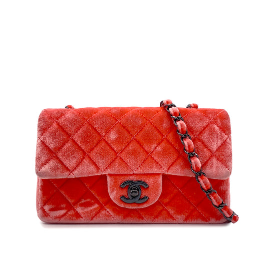 CHANEL MINI MATELASSE CHAIN SHOULDER BAG RED VELOR 90270802