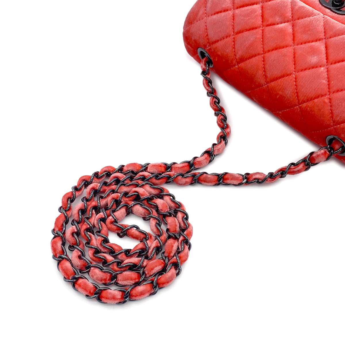 CHANEL MINI MATELASSE CHAIN SHOULDER BAG RED VELOR 90270802