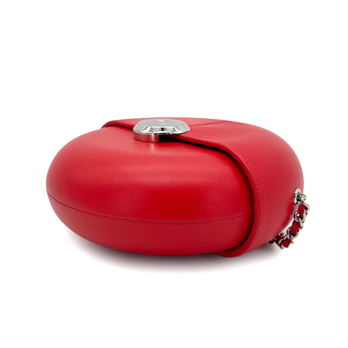 CHANEL ROUND CHAIN SHOULDER BAG RED LEATHER 90271723