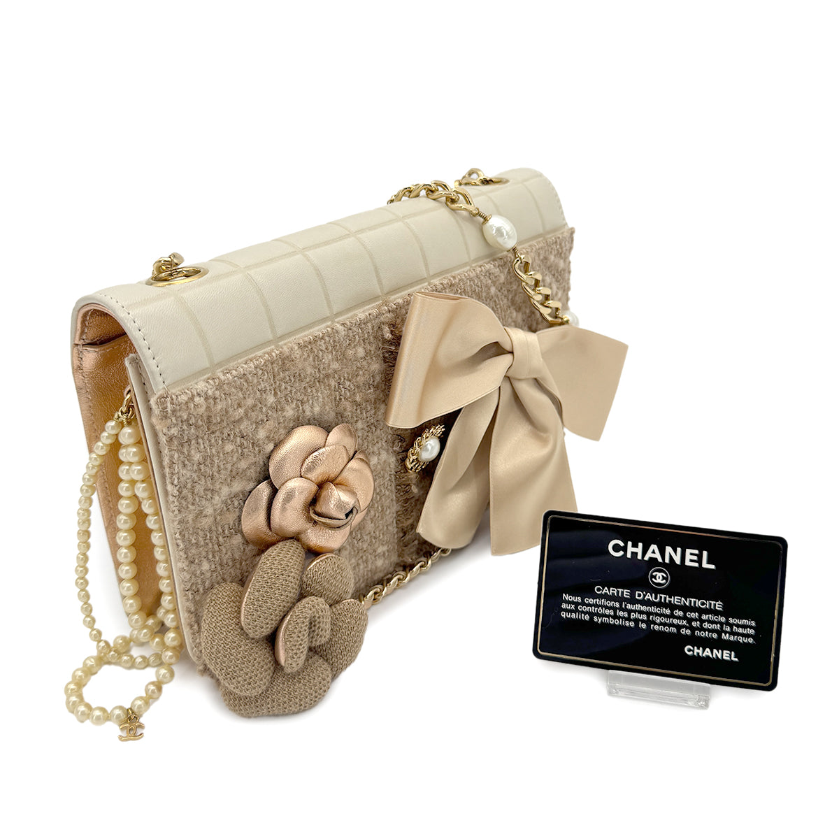 CHANEL VINTAGE CHAIN SHOULDER BAG CAMELLIA RIBBON FAUX PEARL BEIGE 90271728