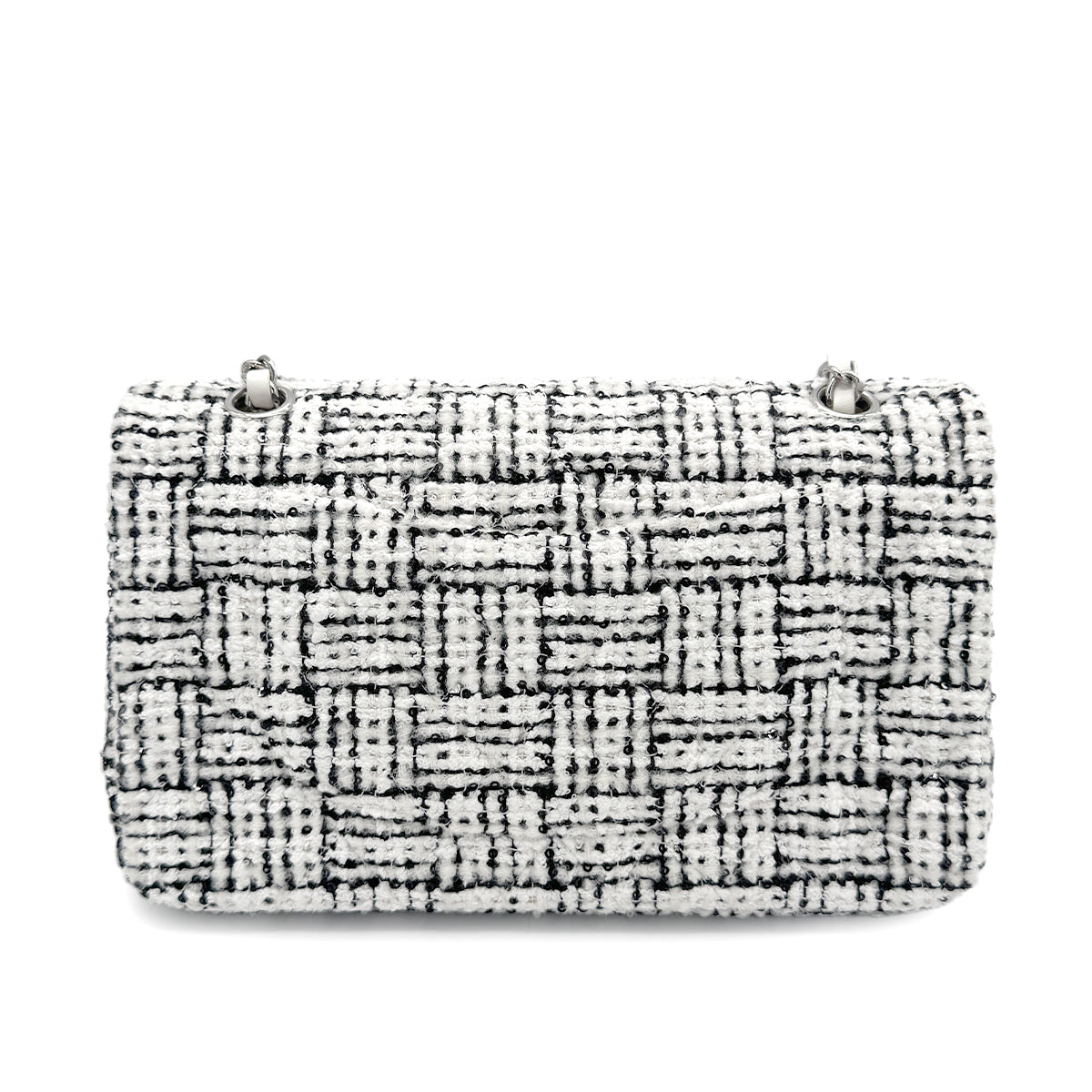 CHANEL CLASSIC FLAP MEDIUM CHAIN SHOULDER BAG WHITE 90271980