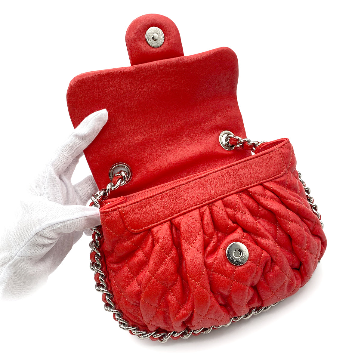CHANEL MATELASSE CHAIN AROUND SHOULDER BAG RED CAVIAR SKIN 90272512