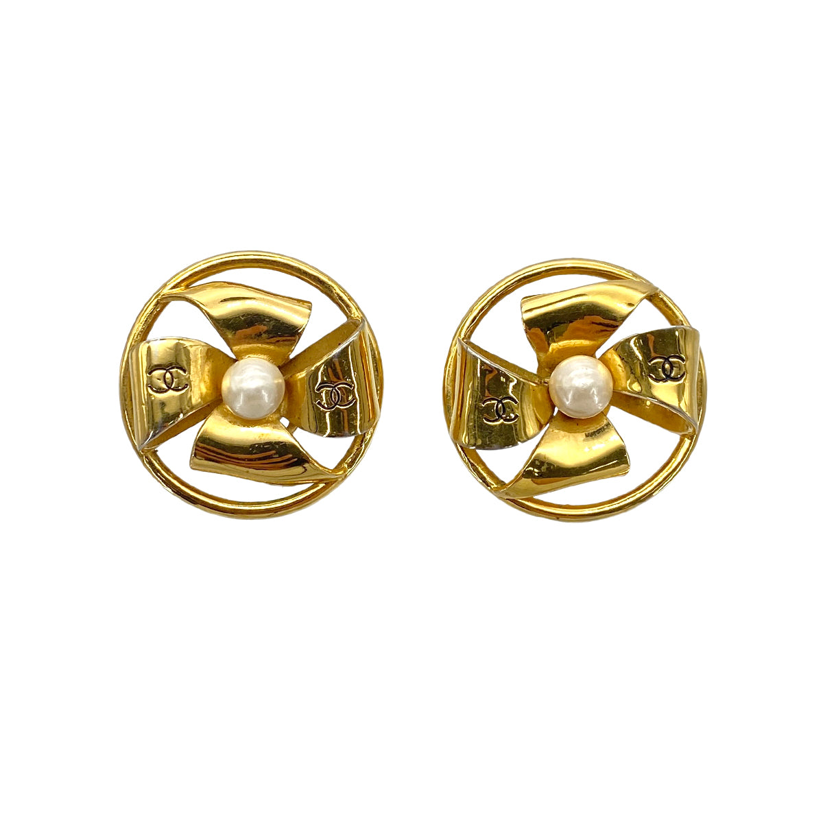 CHANEL VINTAGE EARRINGS FAUX PEARL ROUND LOGO ACCESSORY 90272581