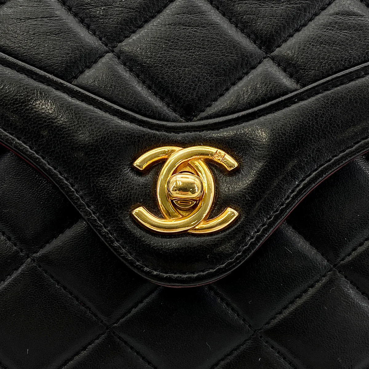 CHANEL MATELASSE CHAIN SHOULDER BAG BLACK LAMB SKIN 90272960
