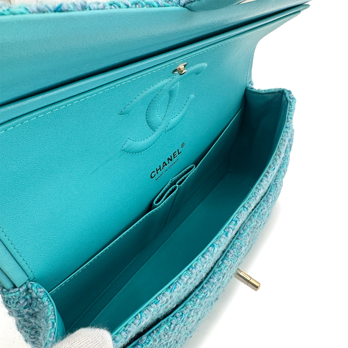 CHANEL CHAIN SHOULDER BAG BLUE TWEED 90275616
