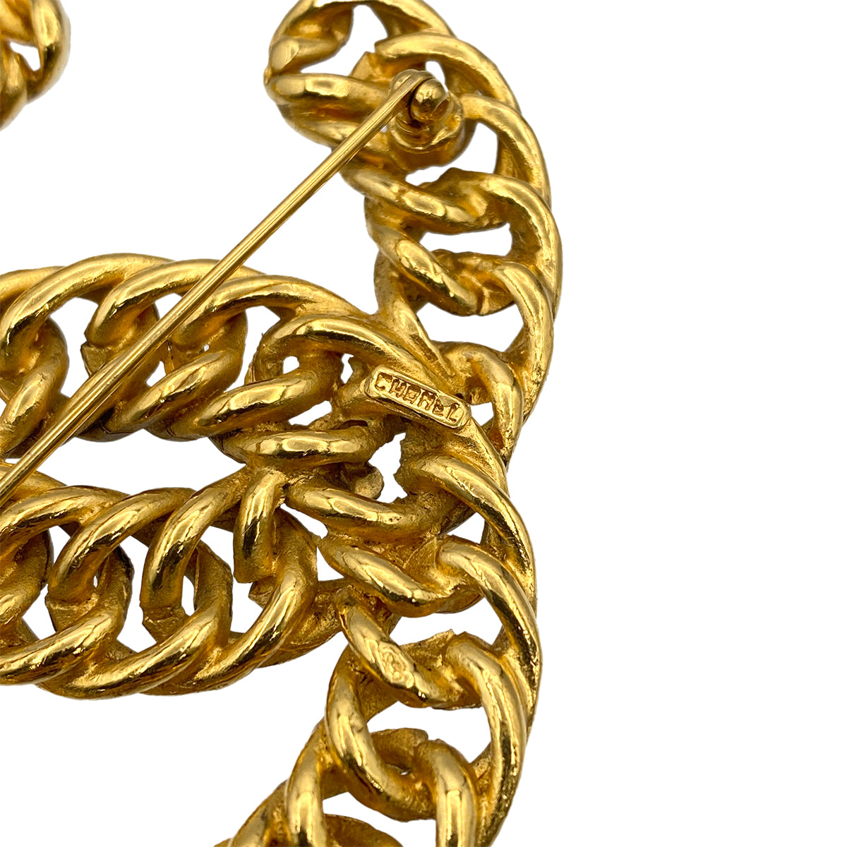 CHANEL VINTAGE COCOMARK CHAIN BROOCH GOLD ACCESSORY 90275802