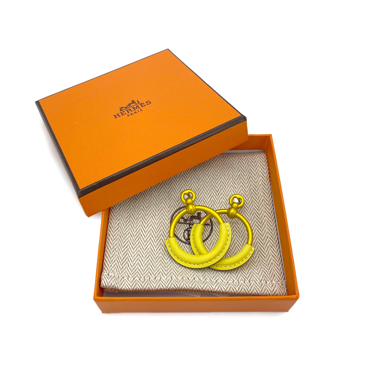 HERMES LOOP PM EARRINGS LIME GOLD SWIFT ALUMINUM ACCESSORY 90278932