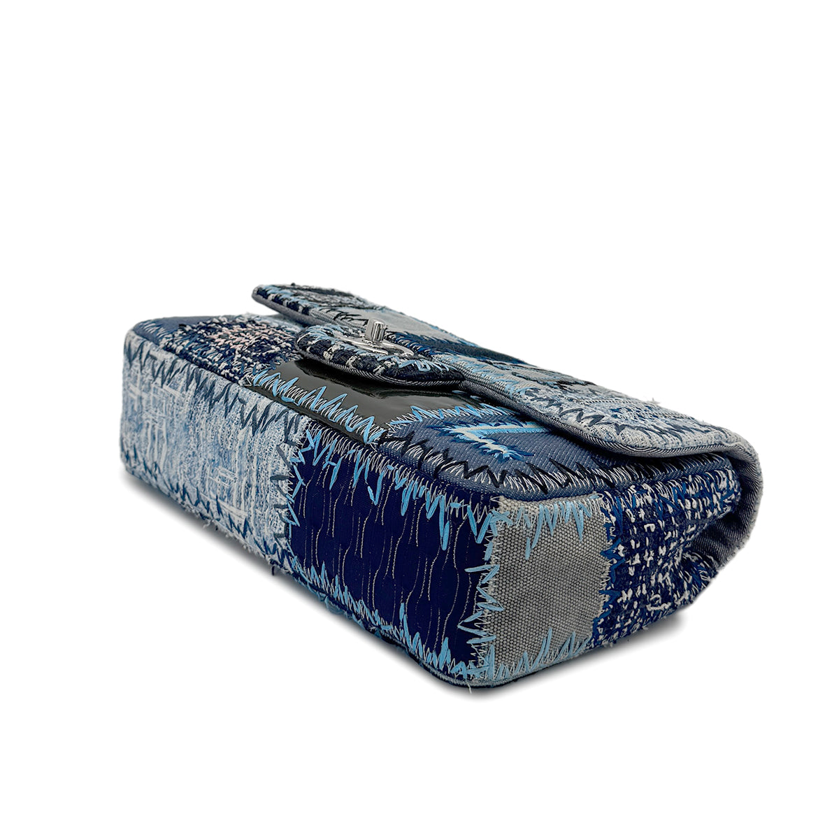 CHANEL CHAIN SHOULDER BAG PATCHWORK BLUE DENIM 90279797