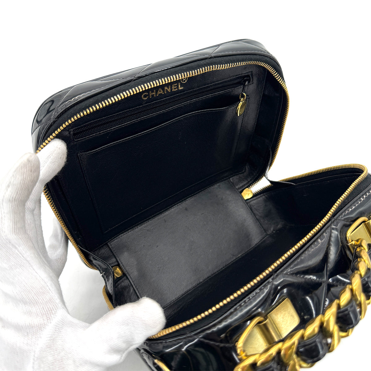 CHANEL VINTAGE VANITY CHAIN SHOULDER BAG BLACK ENAMEL 90280648