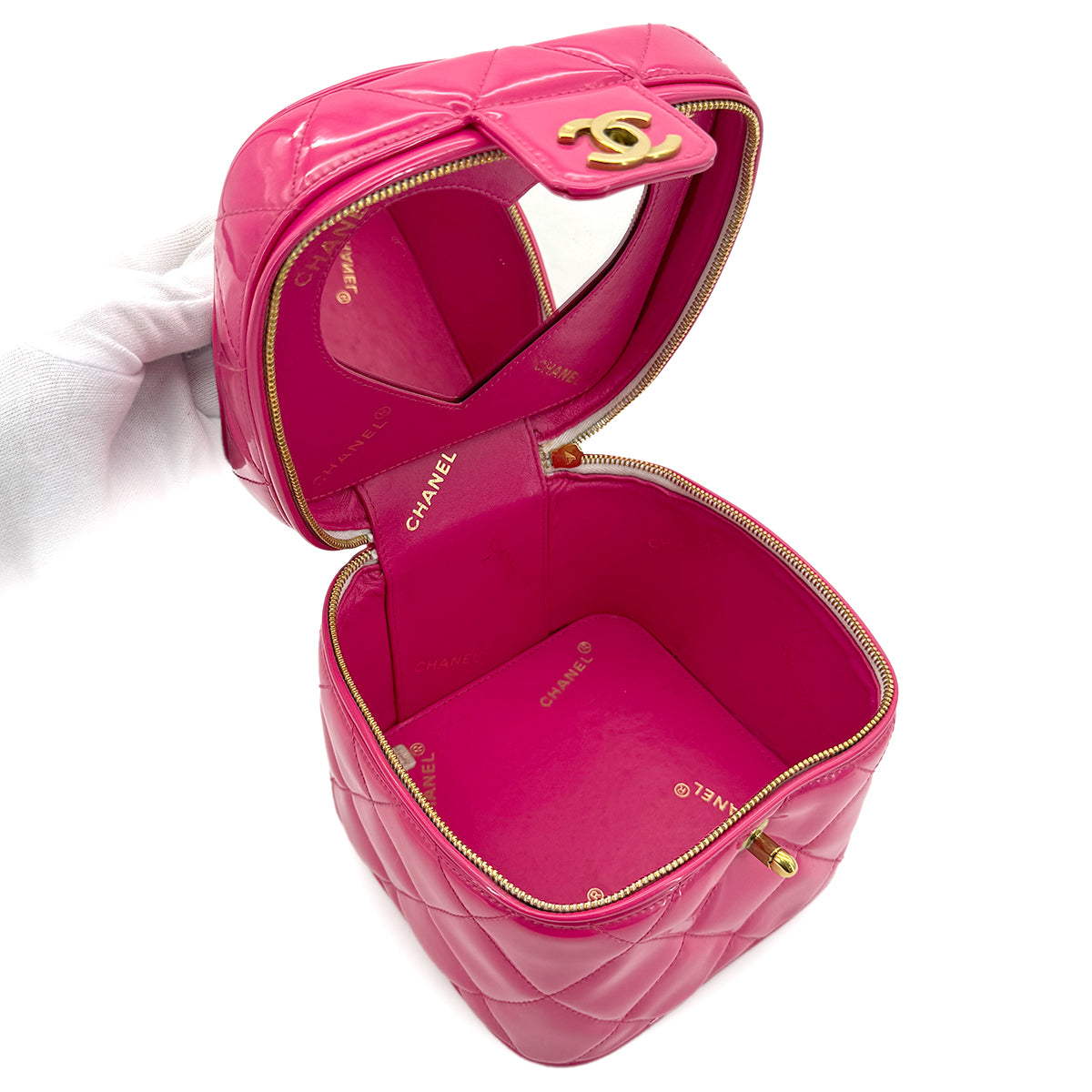 CHANEL VINTAGE MATELASSE VANITY HAND BAG PINK ENAMEL 90281432