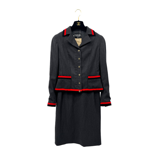 CHANEL VINTAGE COCO BUTTON JACKET SKIRT SET GRAY RED WOOL 40 94A RTW 90283647 - PURPOSE