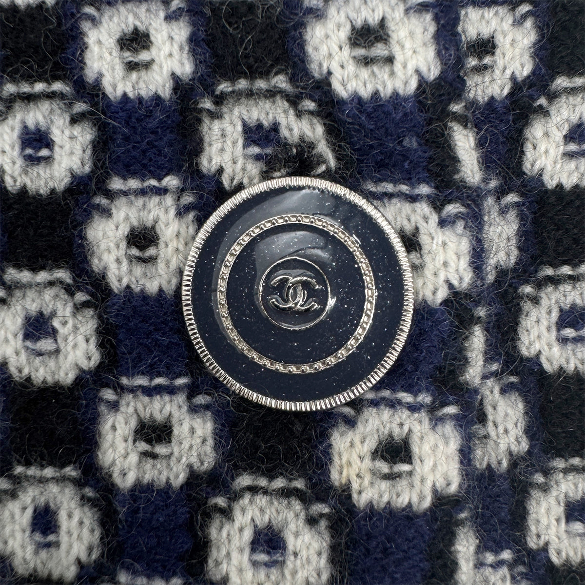 CHANEL COCO BUTTON CARDIGAN NAVY WHITE CASHMERE 44 P47 RTW 90284003