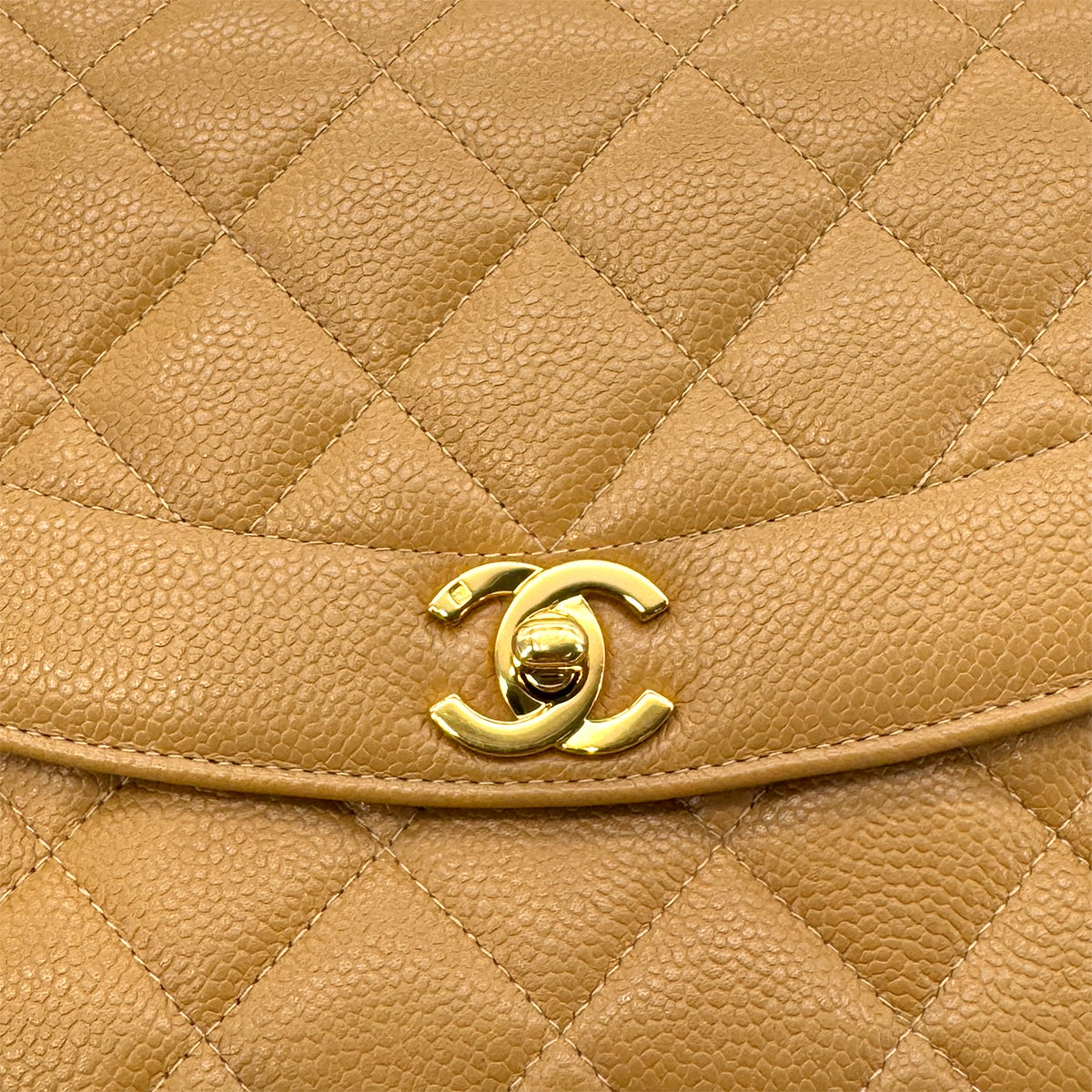CHANEL VINTAGE MATELASSE CHAIN SHOULDER BAG BEIGE CAVIAR SKIN 90284398