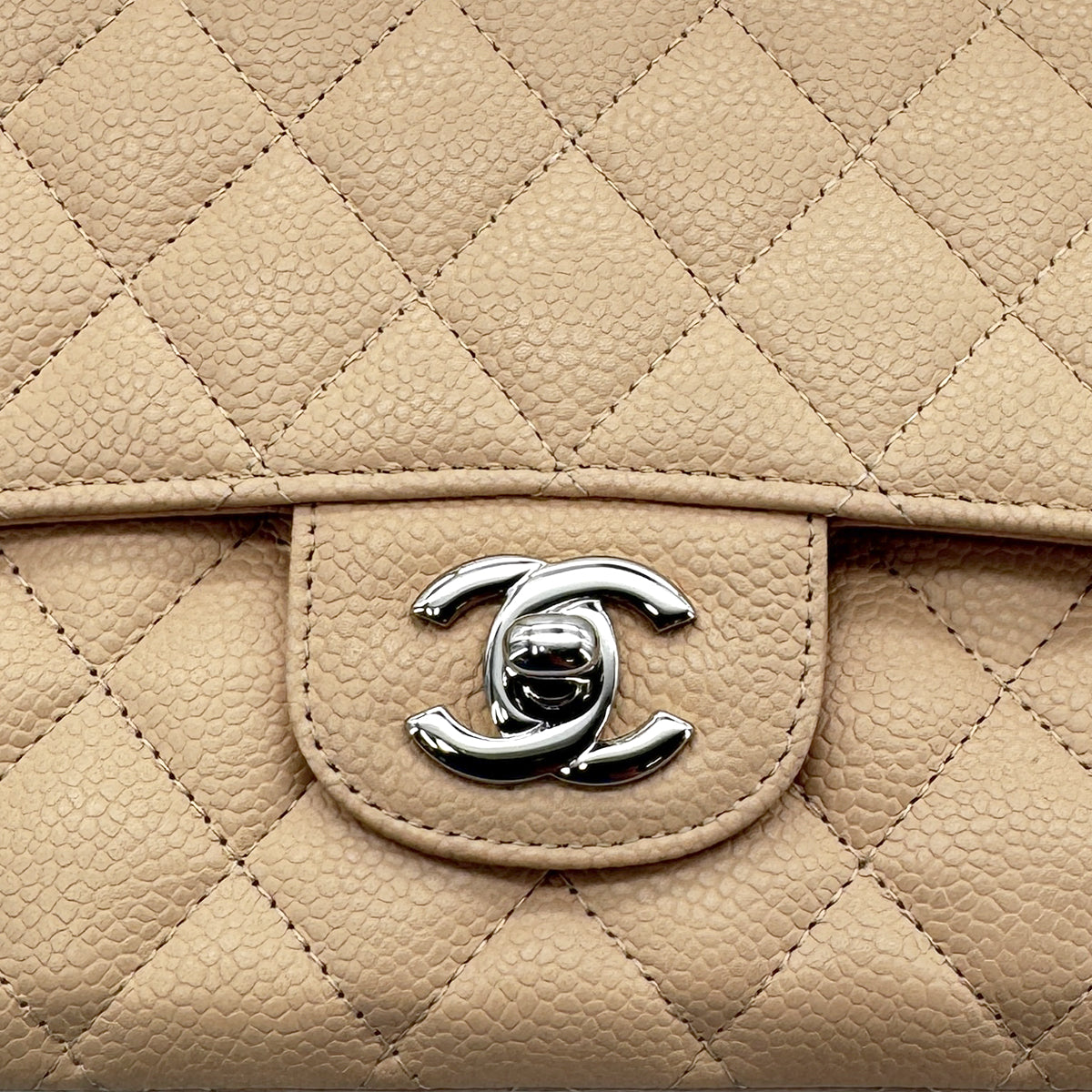 CHANEL CLASSIC FLAP MEDIUM CHAIN SHOULDER BAG BEIGE CAVIAR SKIN 90284407