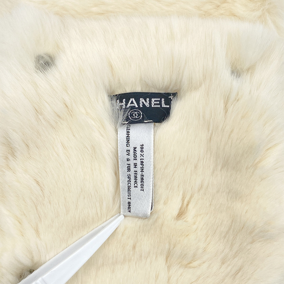 CHANEL WINTER SCARF COCOMARK WHITE RABBIT FUR ACCESSORY 90284422
