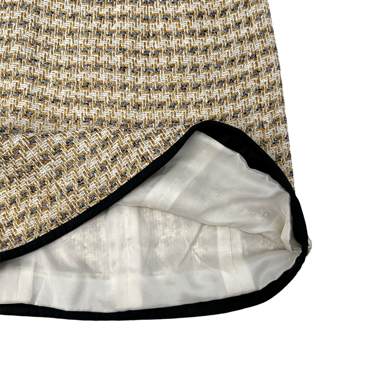 CHANEL TWEED JACKET SKIRT SET COCO BUTTON BEIGE WHITE VISCOSE 34 06P RTW 90284579