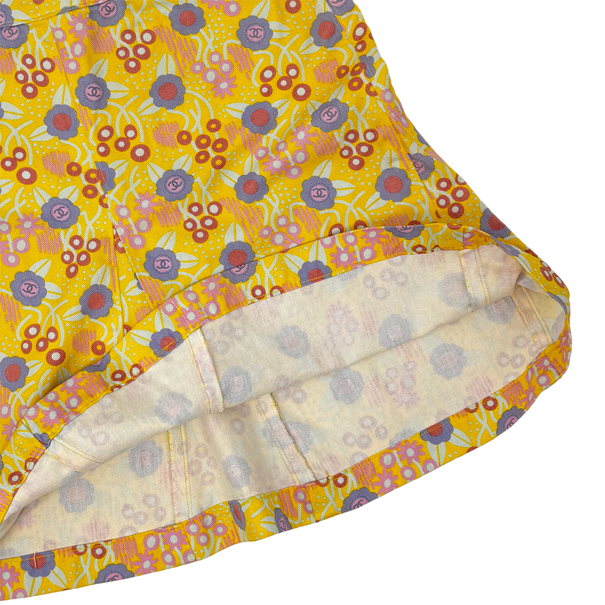 CHANEL COCO CAMELLIA PATTERN SHIRT SLEEVELESS TOP SKIRT SET YELLOW 36 03S RTW 90284581