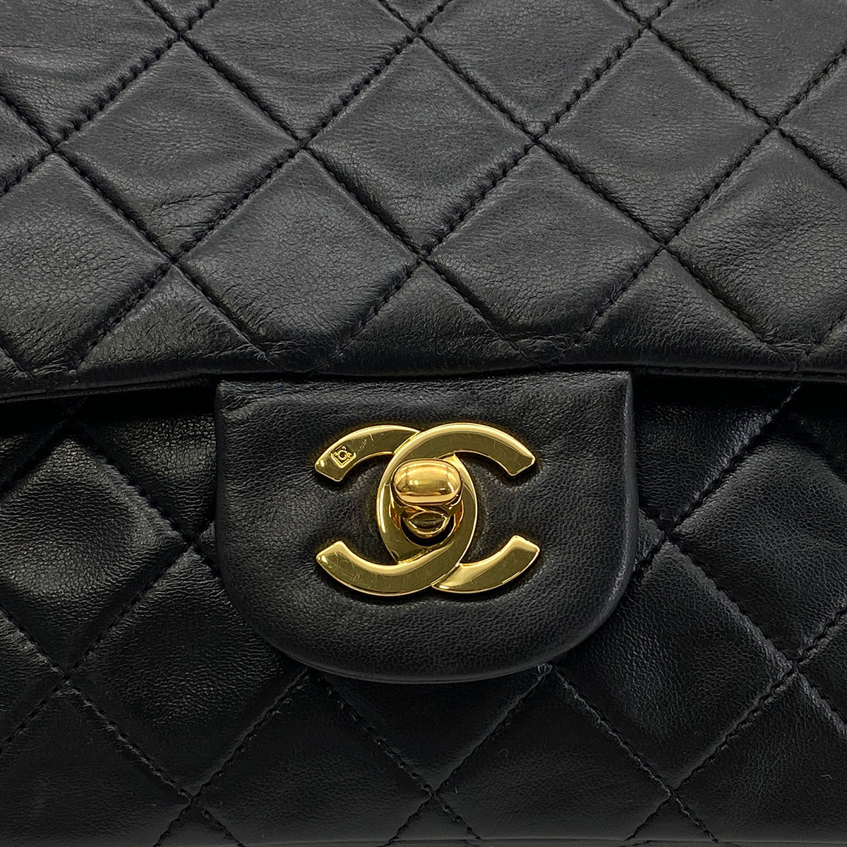 CHANEL VINTAGE CLASSIC FLAP SMALL CHAIN SHOULDER BAG BLACK LAMB SKIN 90285097