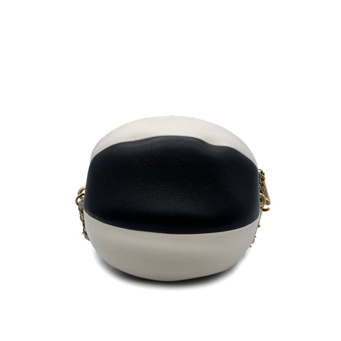 CHANEL BEACH COLLECTION 19SS BEACH BALL CHAIN SHOULDER BAG BLACK WHITE LEATHER 90285105 - PURPOSE