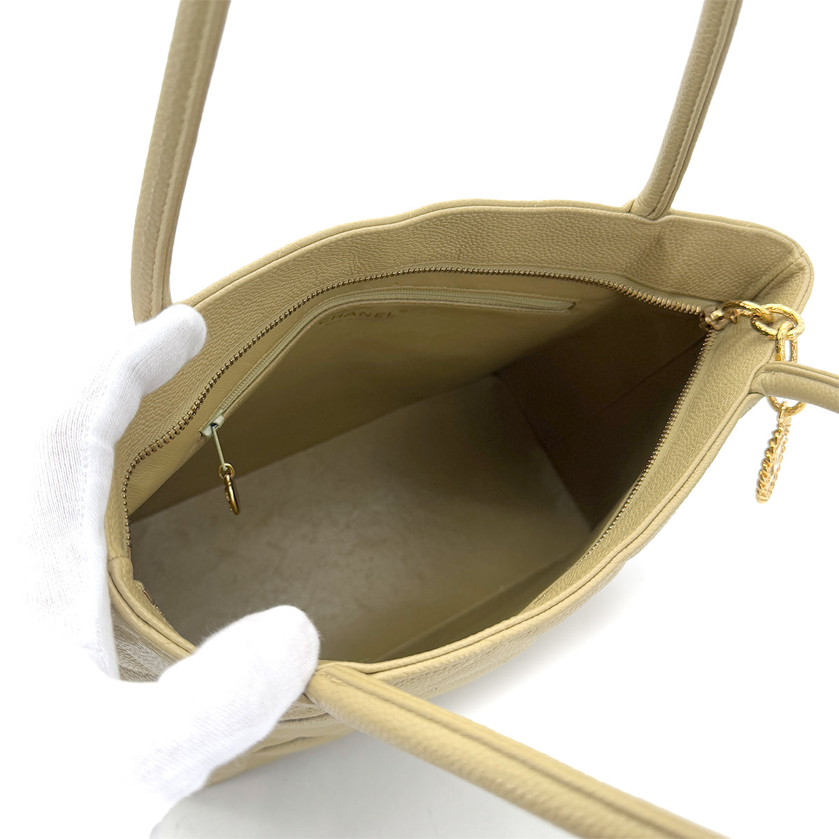 CHANEL VINTAGE MEDALLION TOTE BAG PISTACHIO CAVIAR SKIN 90285130