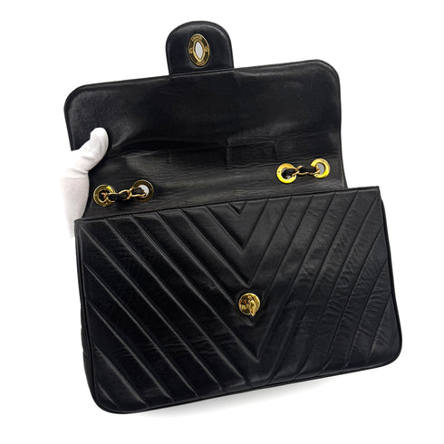 CHANEL VINTAGE CHEVRON CHAIN SHOULDER BAG BLACK LAMB SKIN 90286581 - PURPOSE