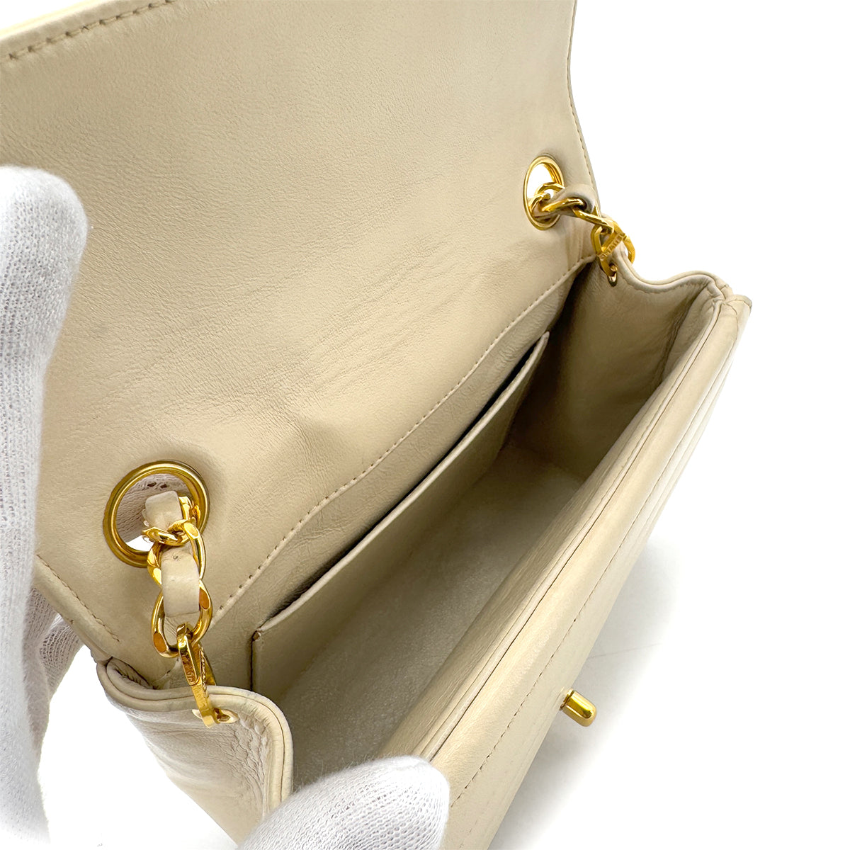 CHANEL VINTAGE SEAGULL CHAIN SHOULDER FLAP BAG BEIGE LAMB SKIN 90286582