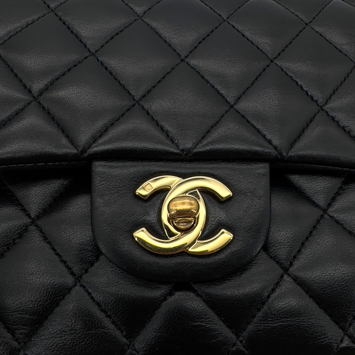 CHANEL VINTAGE CLASSIC FLAP MEDIUM CHAIN SHOULDER BAG BLACK LAMB SKIN 90286625