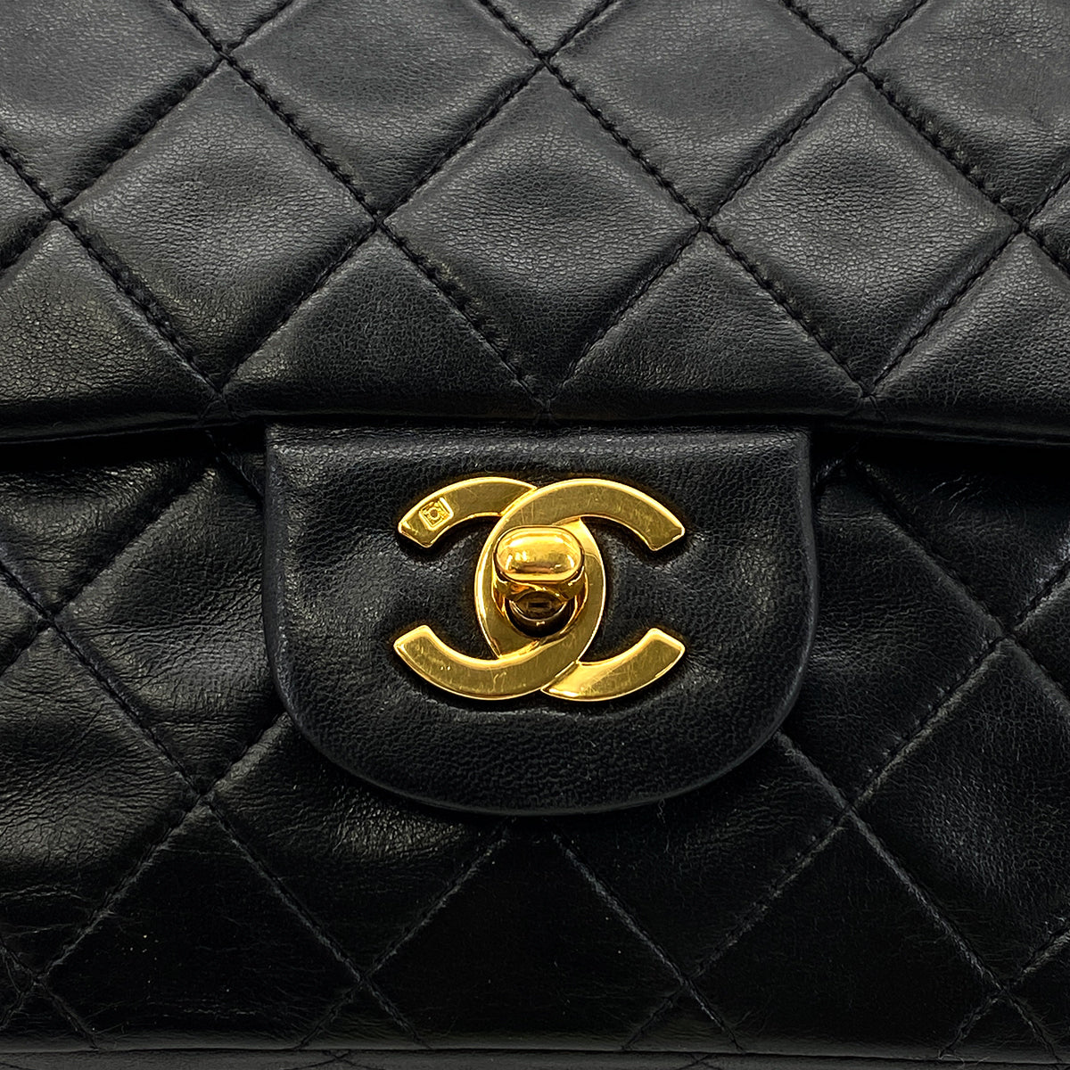CHANEL VINTAGE CLASSIC FLAP MEDIUM CHAIN SHOULDER BAG BLACK LAMB SKIN 90286868