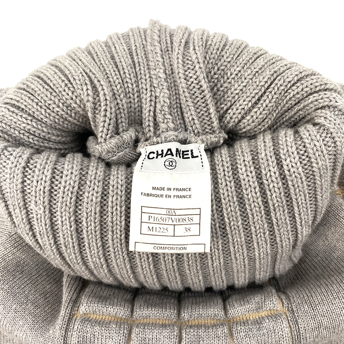 CHANEL VINTAGE COCOMARK CHOCOLATE BAR TURTLENECK KNIT GRAY WOOL 38 00A RTW 90286926