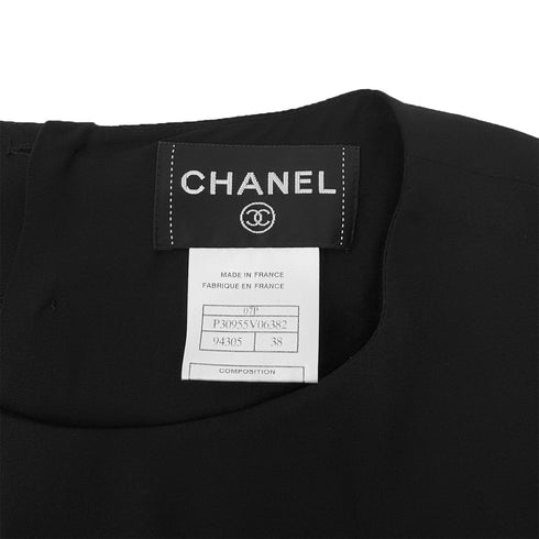 CHANEL PLEATED SLEEVELESS DRESS COCO BUTTON BLACK SILK 38 07P RTW 90287077