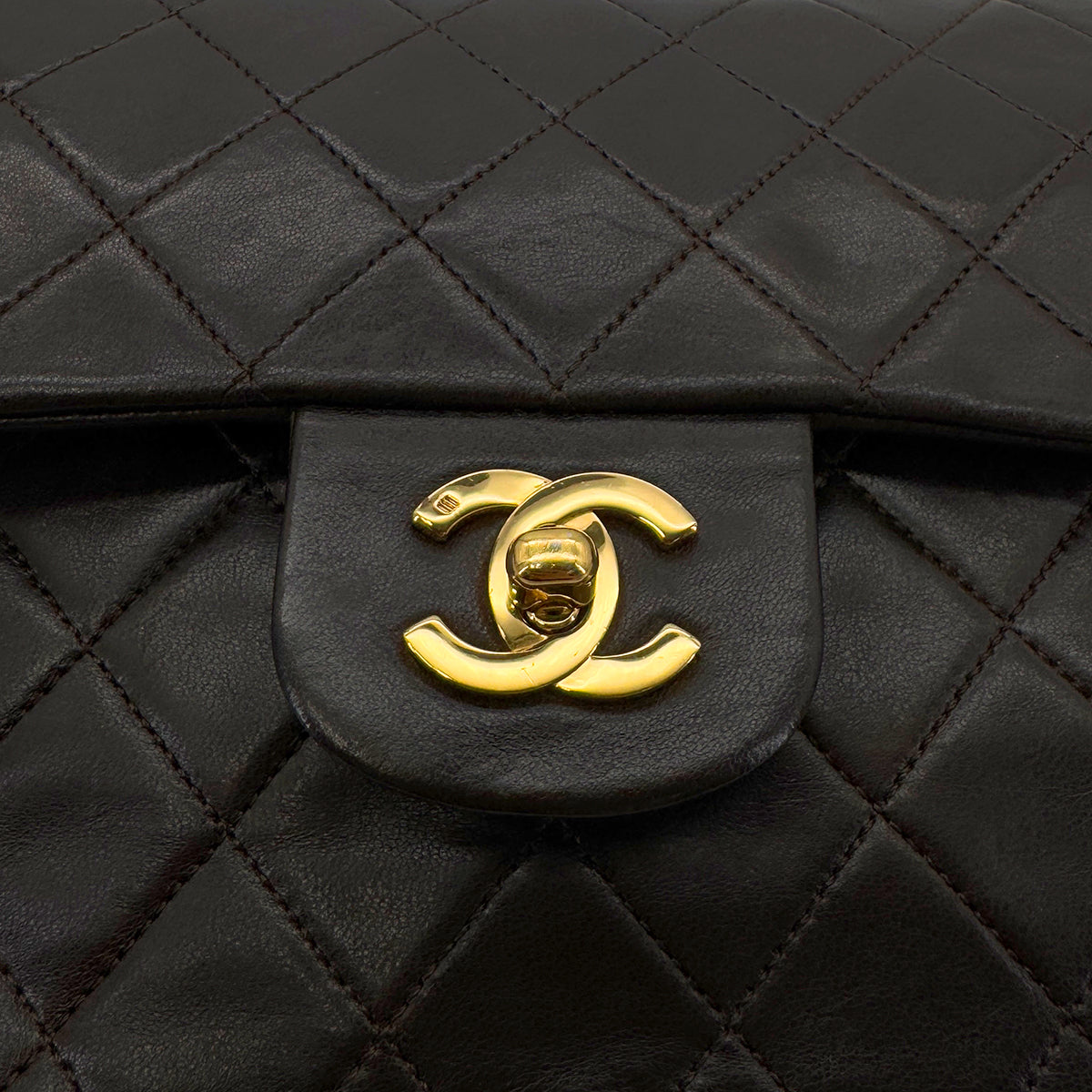 CHANEL VINTAGE CLASSIC FLAP MEDIUM CHAIN SHOULDER BAG BROWN LAMB SKIN 90287100