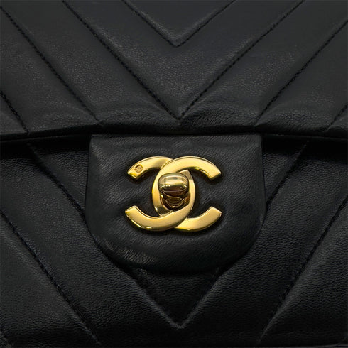 CHANEL VINTAGE CHEVRON CHAIN SHOULDER BAG BLACK LAMB SKIN 90287209 - PURPOSE