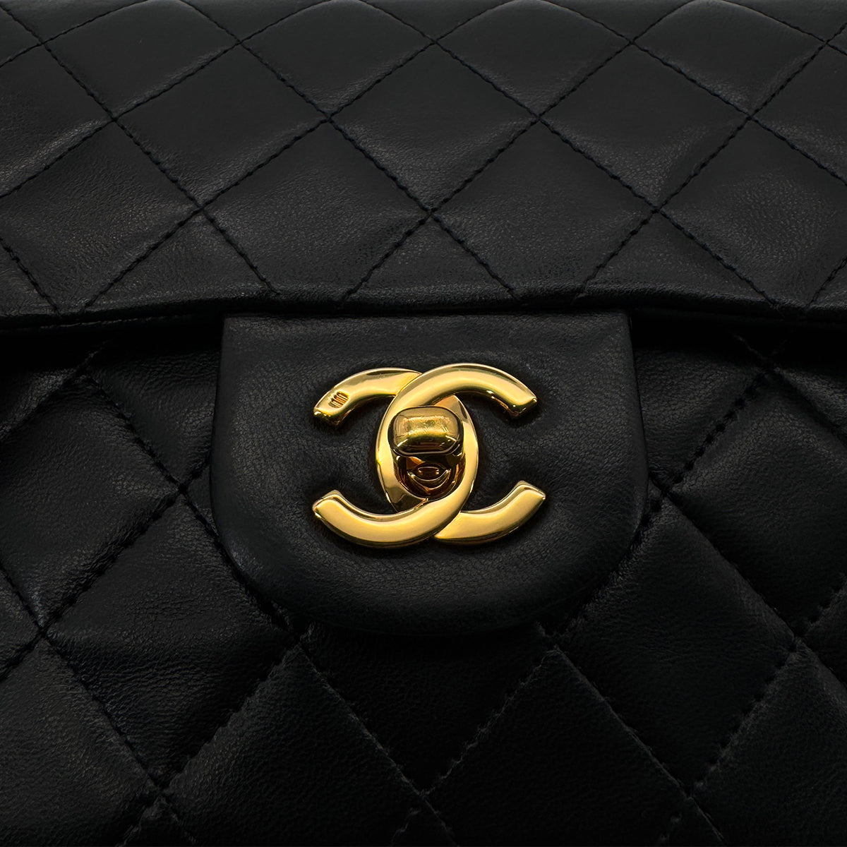CHANEL VINTAGE CLASSIC FLAP SMALL CHAIN SHOULDER BAG BLACK LAMB SKIN 90287211