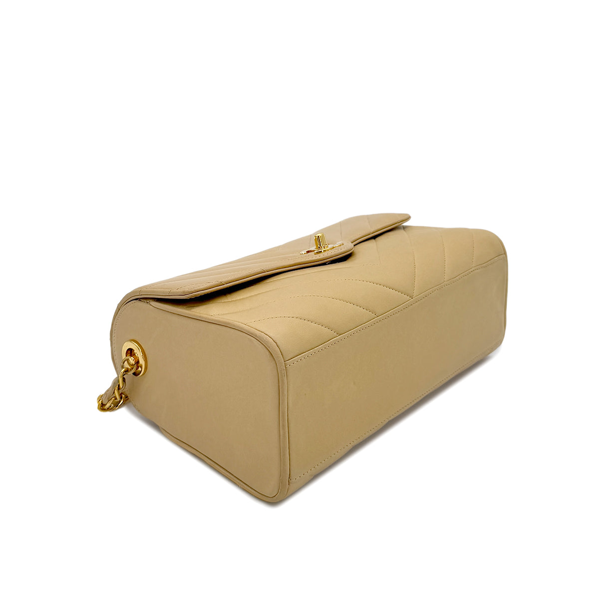 CHANEL VINTAGE CHEVRON V STITCH CHAIN SHUOLDER BAG BEIGE LAMB SKIN 90287240