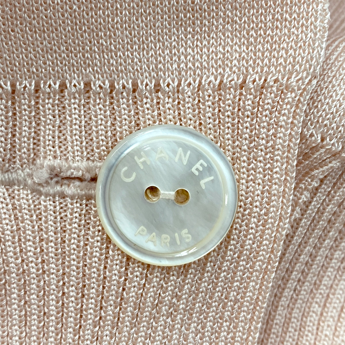 CHANEL COCO FAKEPEARL BUTTON CARDIGAN PINK RAYON 40 P43 RTW 90287724