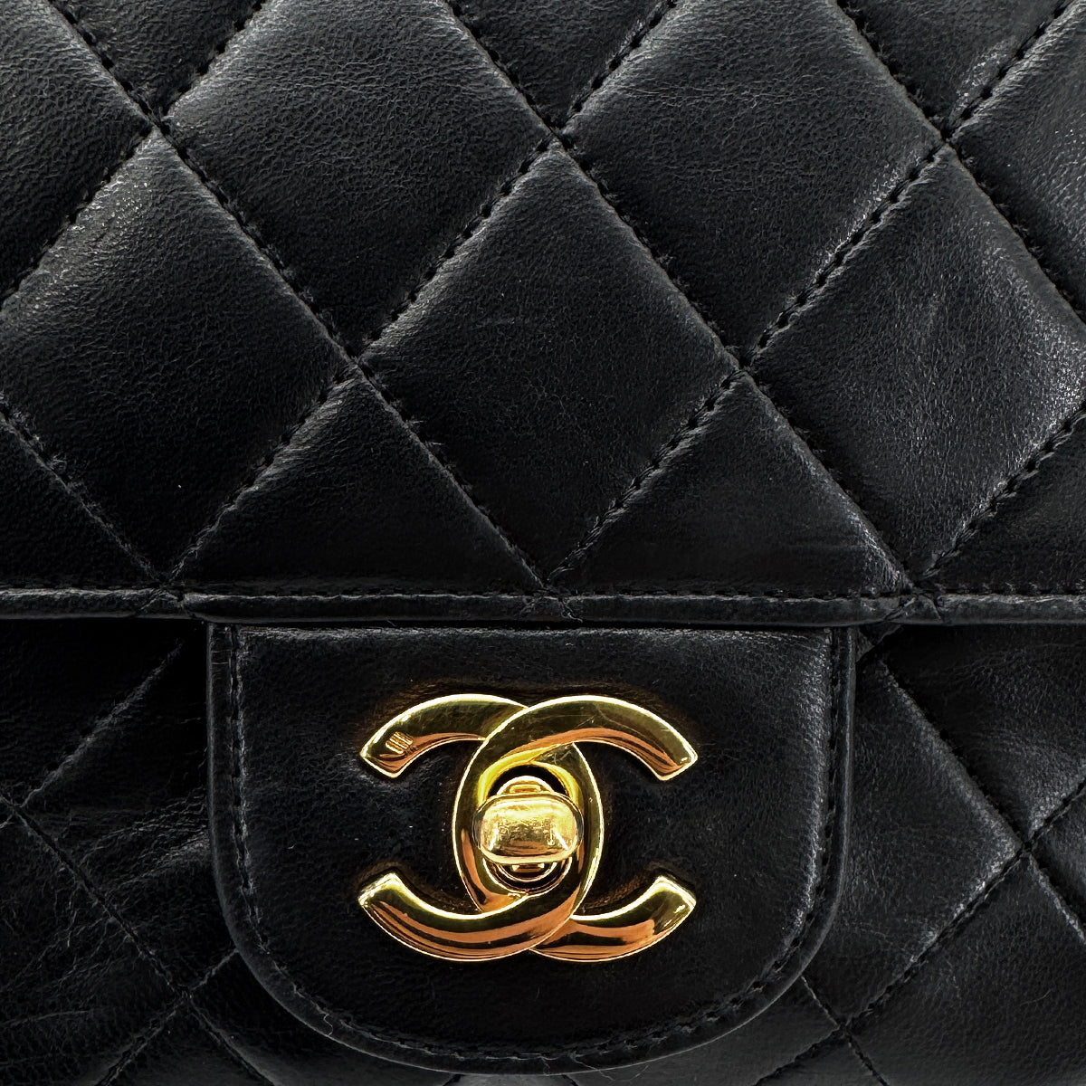 CHANEL VINTAGE CLASSIC FLAP MEDIUM CHAIN SHOULDER BAG BLACK LAMB SKIN 90287882
