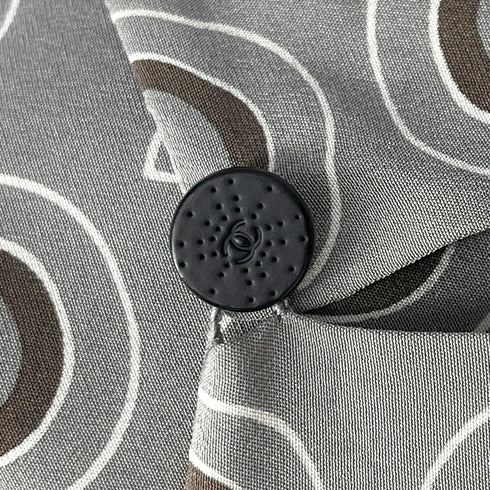 CHANEL COCO LOGO SLEEVELESS BLOUSE GRAY SILK 44 01A RTW 90288026