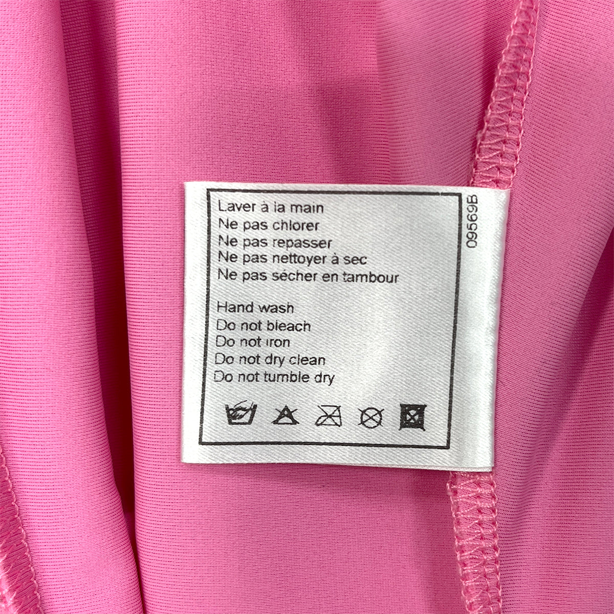 CHANEL VINTAGE SLEEVELESS TOPS PINK NYLON 40 00C RTW 90288046