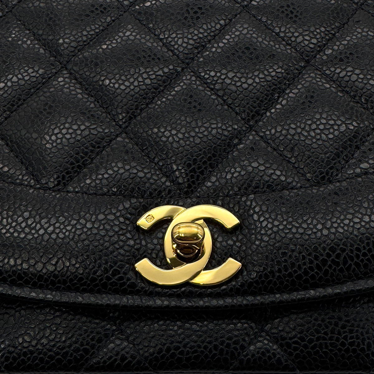 CHANEL VINTAGE DIANA MEDIUM CHAIN SHOULDER BAG BLACK CAVIAR SKIN 90288493