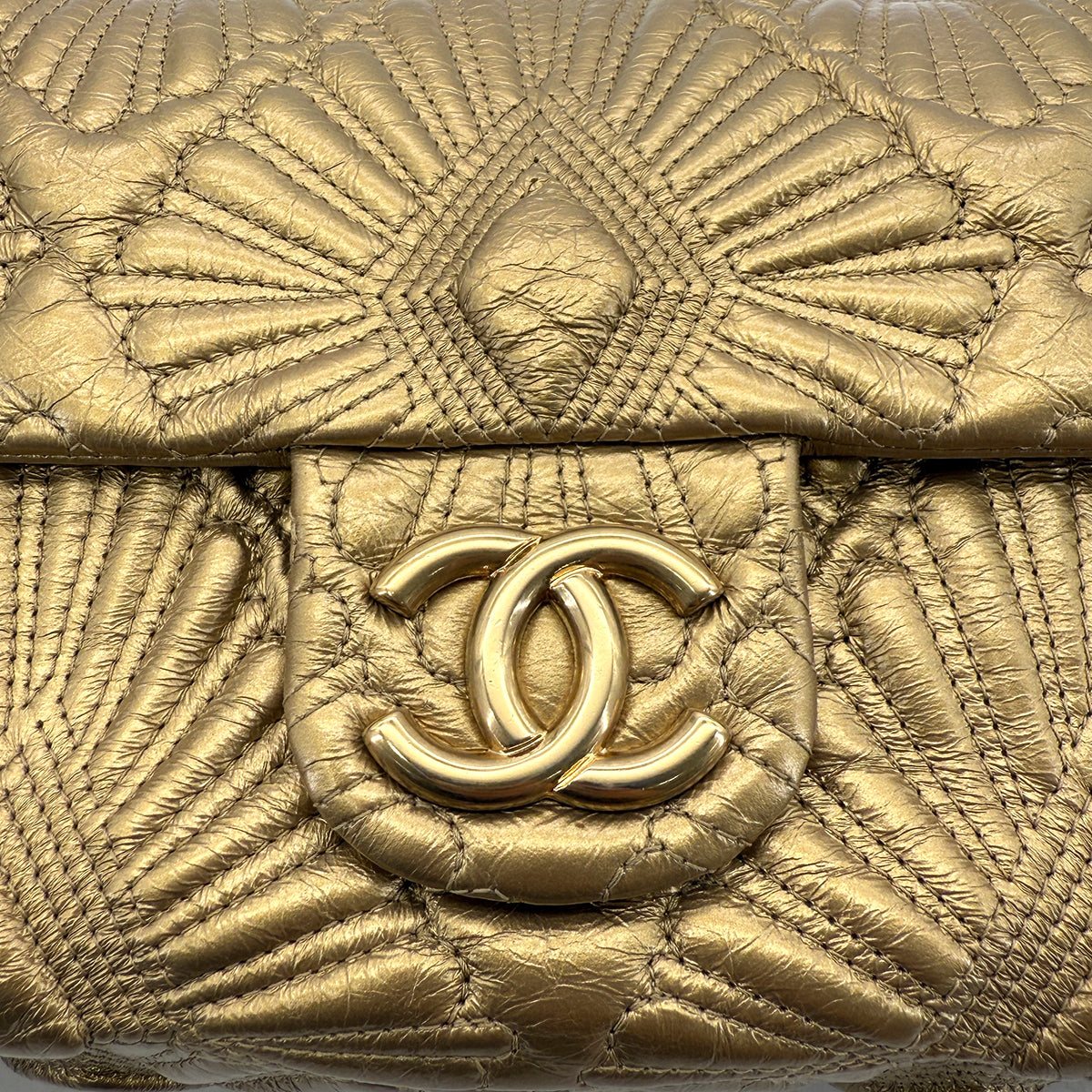 CHANEL COCOMARK DIAMOND ETCHED CHAIN SHOULDER BAG GOLD CALF SKIN 90288997