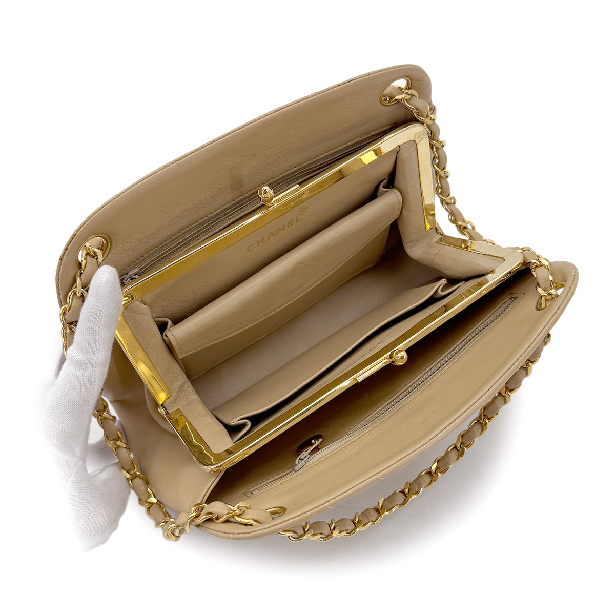 CHANEL VINTAGE CHEVRON CHAIN SHOULDER BAG BEIGE LAMB SKIN 90289057