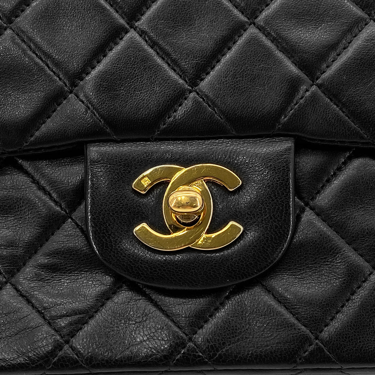 CHANEL VINTAGE CLASSIC FLAP SMALL CHAIN SHOULDER BAG BLACK LAMB SKIN 90289064