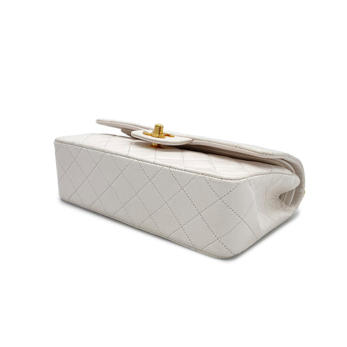 CHANEL VINTAGE CLASSIC FLAP SMALL CHAIN SHOULDER BAG WHITE LAMB SKIN 90289353 - PURPOSE