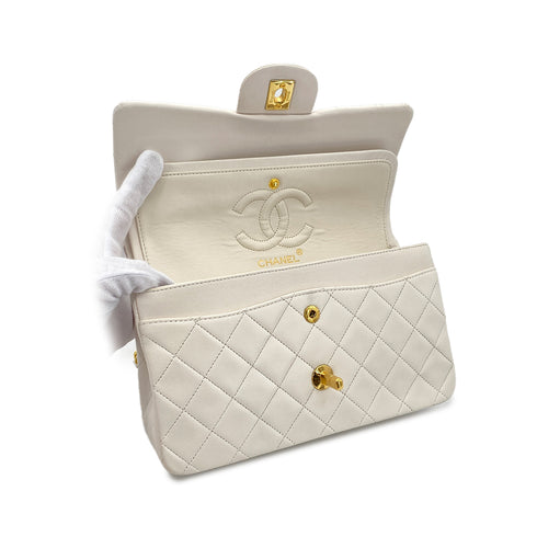 CHANEL VINTAGE CLASSIC FLAP SMALL CHAIN SHOULDER BAG WHITE LAMB SKIN 90289353 - PURPOSE