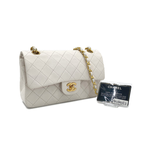 CHANEL VINTAGE CLASSIC FLAP SMALL CHAIN SHOULDER BAG WHITE LAMB SKIN 90289353 - PURPOSE